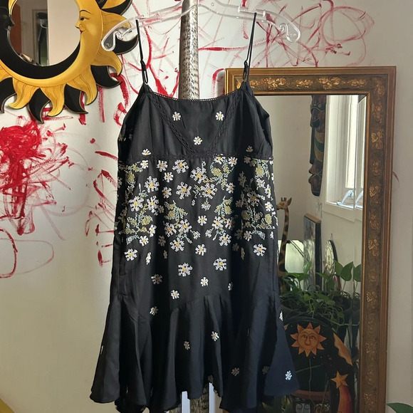 Urban Outfitters Black Floral Mini Dress Medium - Picture 13 of 16